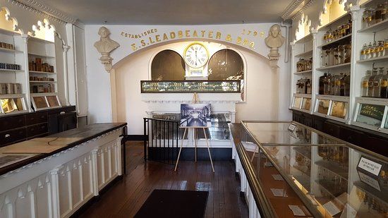 Stabler-Leadbeater Apothecary Museum